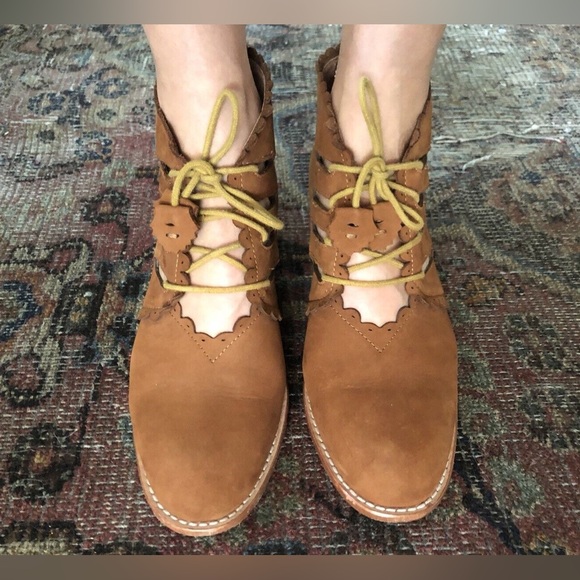 F-Troupe Cutout Tan Leather Bootie W/Scallops Lace Up Sz 40 Anthropologie - Picture 3 of 9